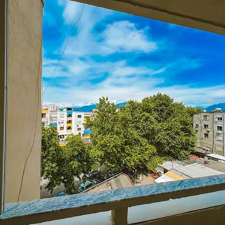 Apartment Cozy Retreat With View Shkoder