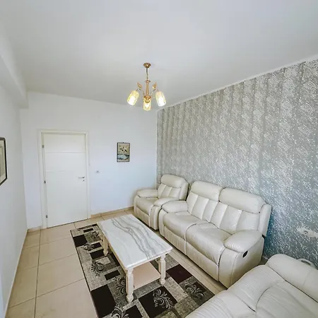 Cozy Retreat With View * شكودر